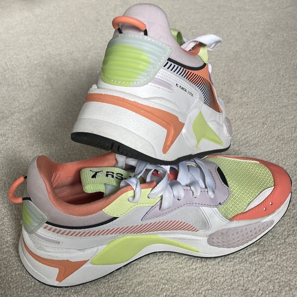 Puma ladies running shoes, size 7.5 US, NEW - Picture 3 of 4